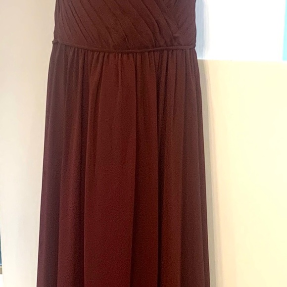 Mori Lee Bridesmaid Wedding Gown size 24. - Picture 2 of 9